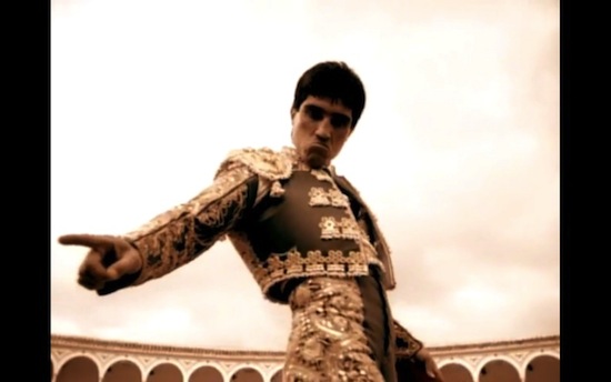 bullfight-take-a-bow-youll-see-madonna-2