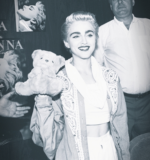 Canadian Diamond Award True Blue 1987 (2)