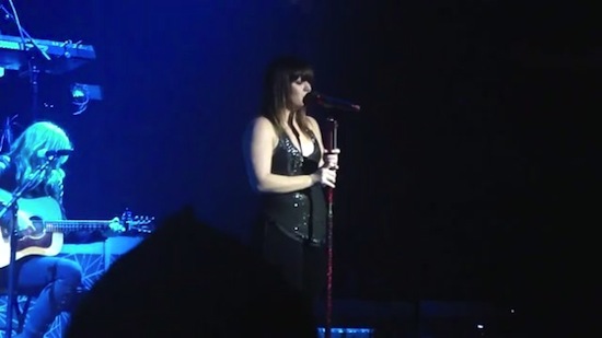 kelly-clarkson-crazy-for-you-2