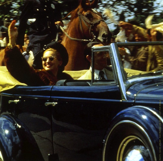 another-suitcase-in-another-hall-single-madonna-4