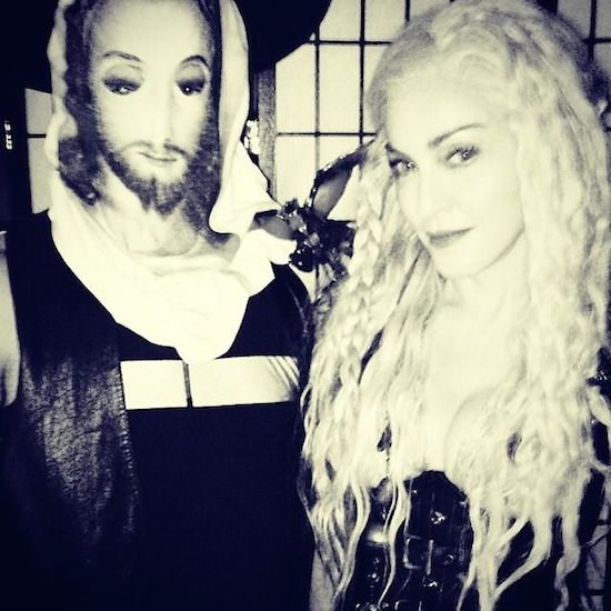 madonna-purim-game-of-thrones-3