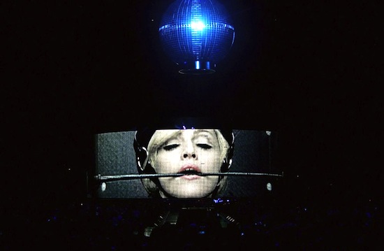 confessions-tour-disco-ball-1
