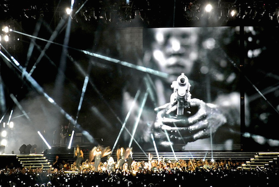 madonna-mdna-revolver-5