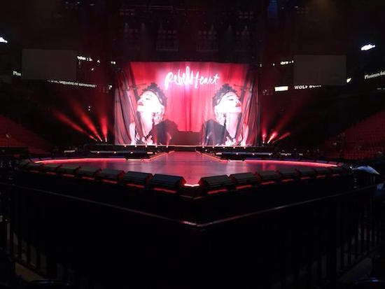Rebel_Heart_Tour_Montreal_2