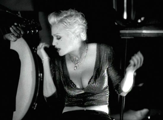 secret-video-premiere-3