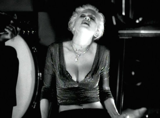 secret-video-premiere-4