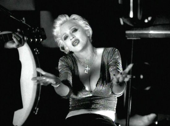 secret-video-premiere-6