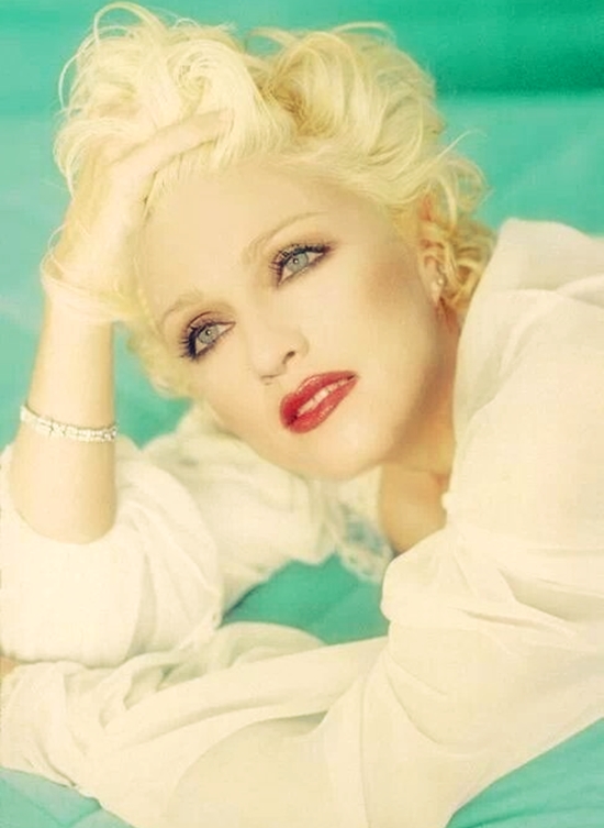 bedtime story outtake34