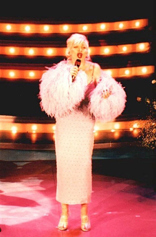 madonna-san-remo-baby-face-3