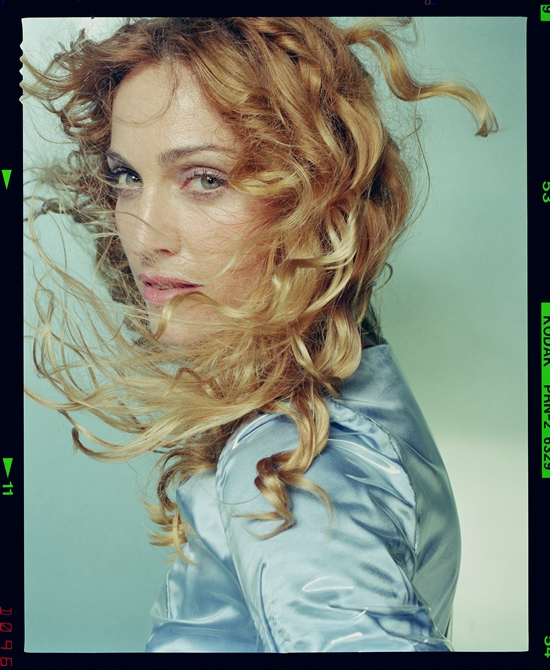 1998 - Mario Testino - Ray of Light 03