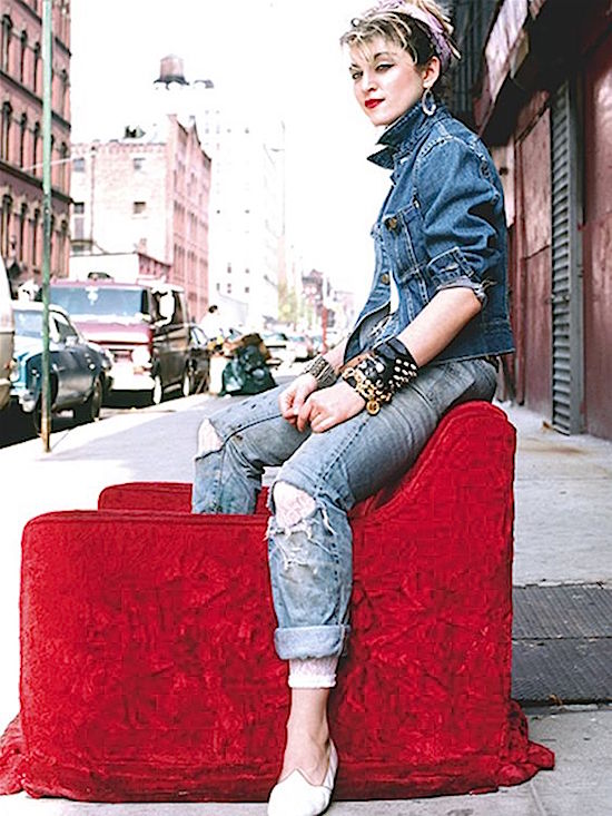 madonna-red-chair