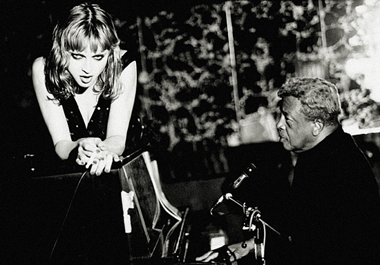 madonna-ellen-von-unwerth-1993-12-550