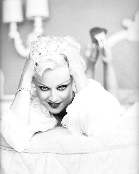 madonna-by-patrick-demarchelier-for-bedtime-stories-1994-600