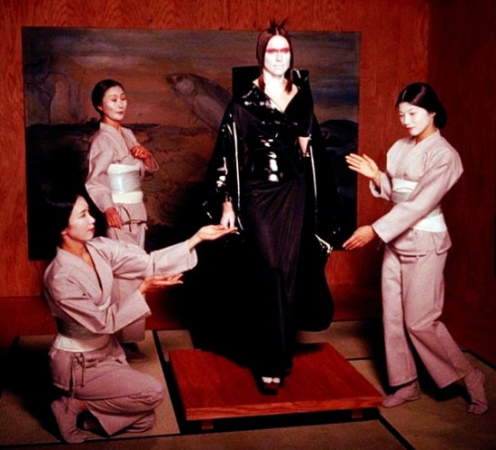 madonna-nothing-really-matters-video-set-0006-600